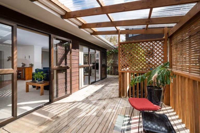 Photo of property in 1/7 Juneau Place, Glendene, Auckland, 0602