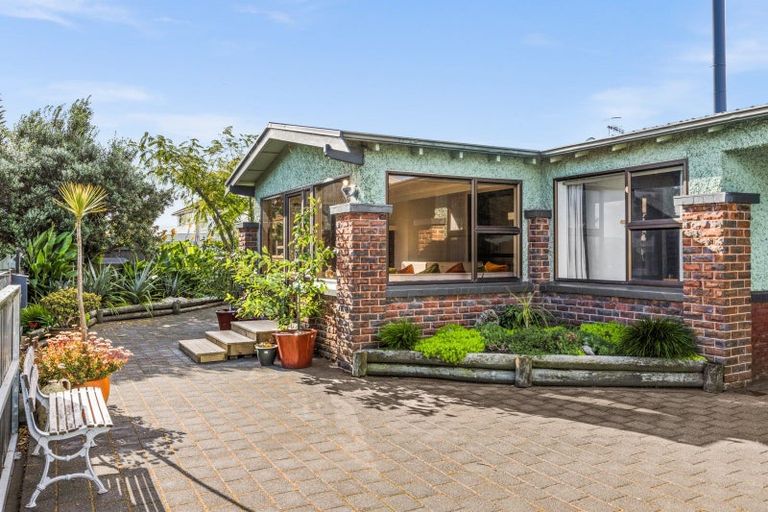 Photo of property in 4 Pukeko Place, Westshore, Napier, 4110