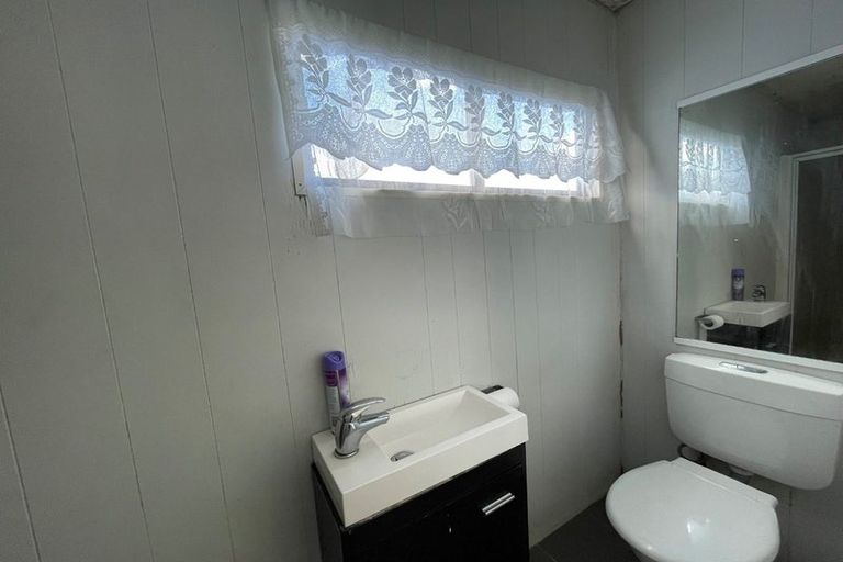 Photo of property in 1/10 Fisher Crescent, Otara, Auckland, 2023