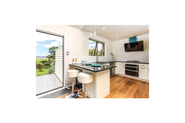 Photo of property in 24 Roberta Avenue, Glendowie, Auckland, 1071