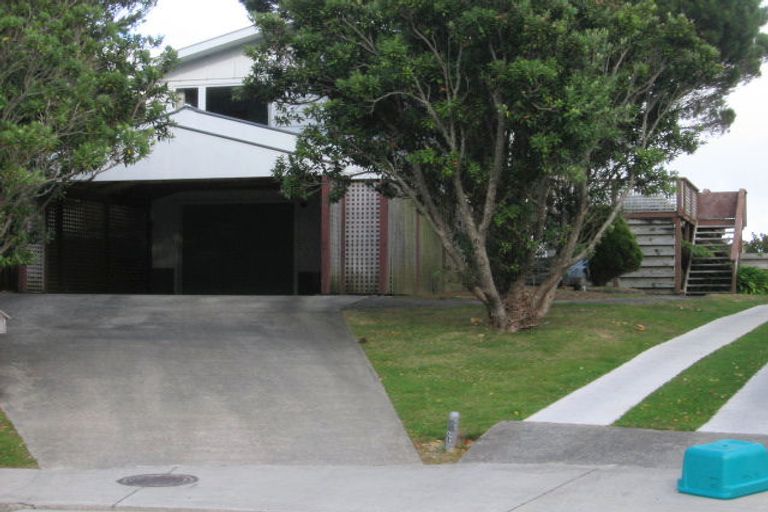 Photo of property in 19 Timaru Grove, Kelson, Lower Hutt, 5010