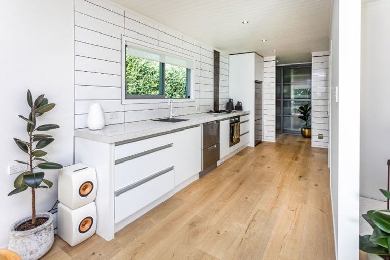 Photo of property in 113 Moana Anu Anu Avenue, Whangamata, 3620