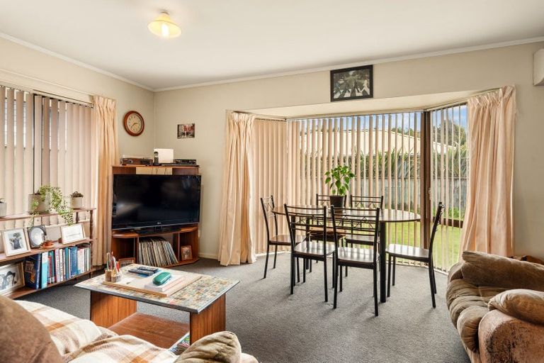 Photo of property in 2/5 Motueka Street, Nelson South, Nelson, 7010