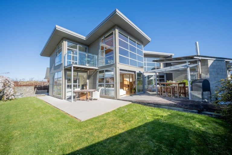 Photo of property in 28 Chandler Crescent, Clyde, 9330