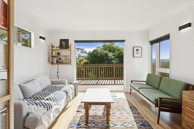 Photo of property in 261 Titirangi Road, Titirangi, Auckland, 0604