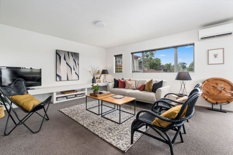 Photo of property in 1/11 Noumea Place, Mairangi Bay, Auckland, 0630