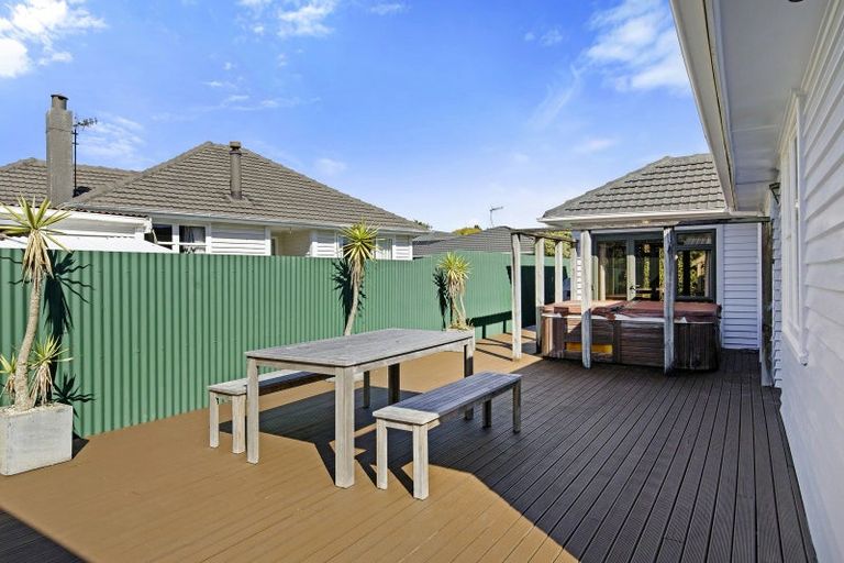 Photo of property in 83 Thackeray Street, Trentham, Upper Hutt, 5018