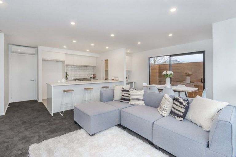 Photo of property in 1/3 Provincial Road, Halswell, Christchurch, 8025