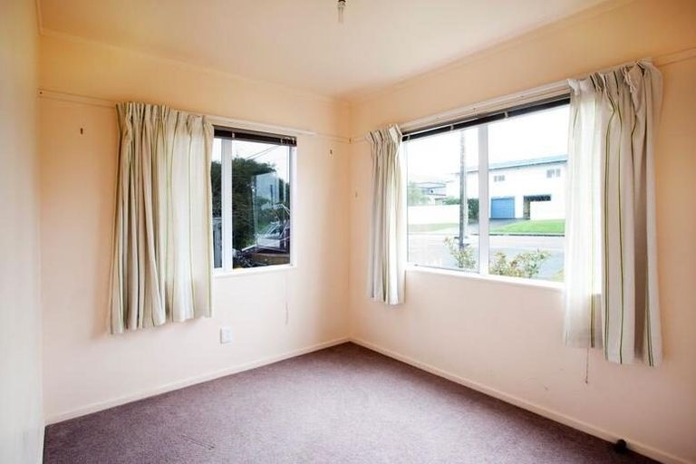 Photo of property in 67 Ardern Avenue, Stanmore Bay, Whangaparaoa, 0932