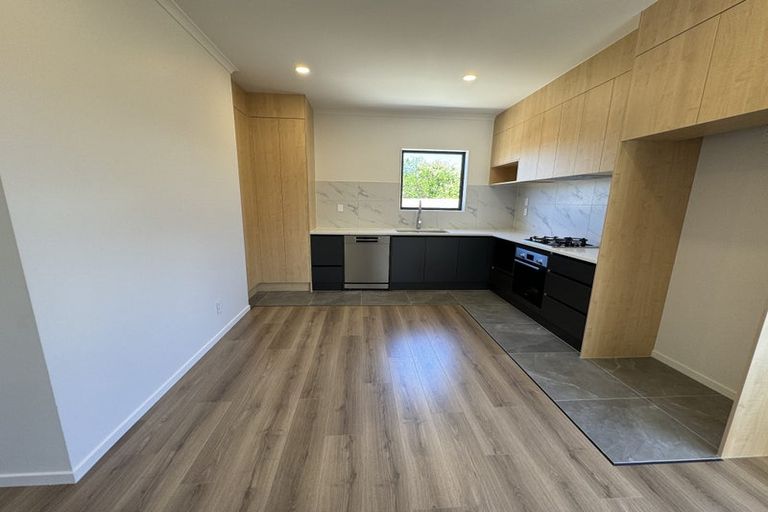 Photo of property in 22c Toru Street, Te Atatu Peninsula, Auckland, 0610
