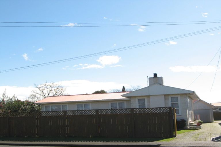 Photo of property in 302 Frimley Avenue, Frimley, Hastings, 4120