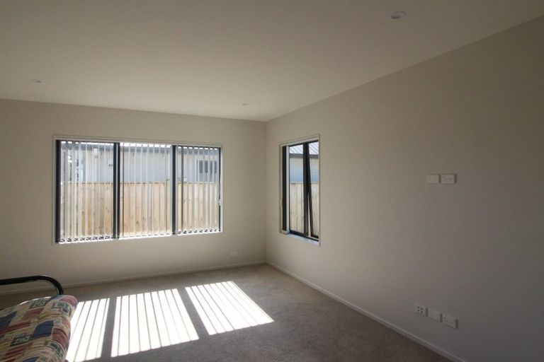 Photo of property in 23 Andalusian Way, Karaka, Papakura, 2113