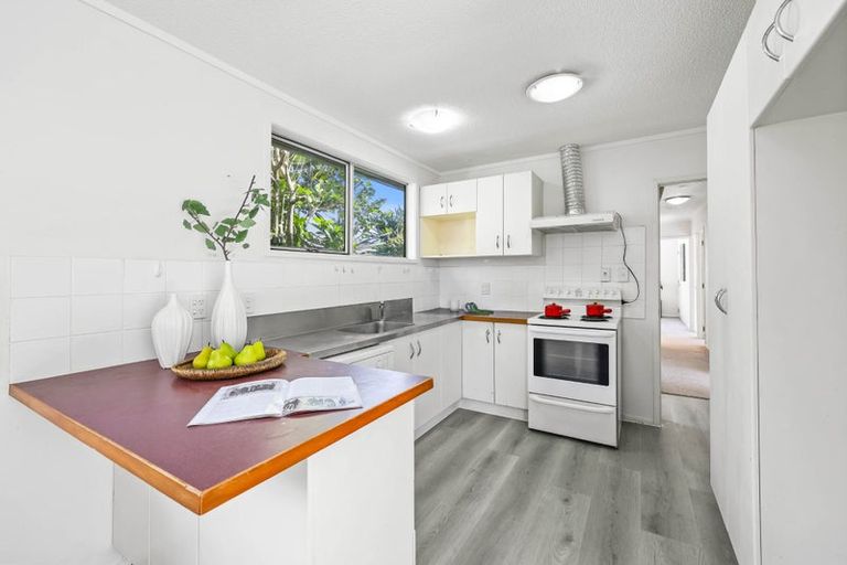 Photo of property in 9 Dianne Louise Drive, Half Moon Bay, Auckland, 2012
