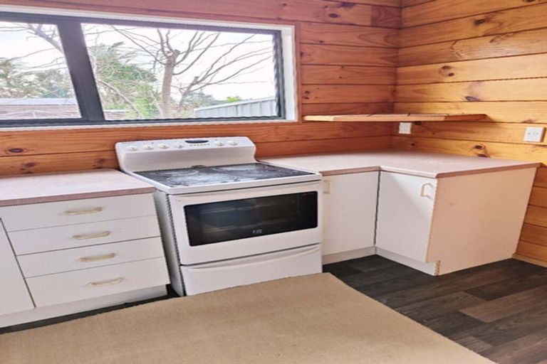 Photo of property in 5 Indus Place, Half Moon Bay, Auckland, 2012