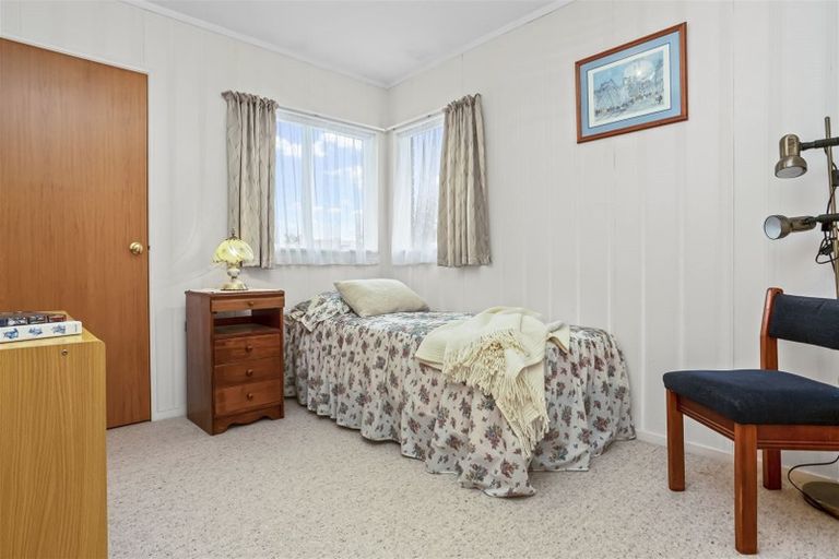 Photo of property in 33b Kirby Street, Glendene, Auckland, 0602