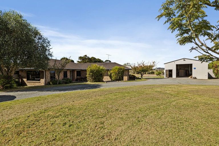 Photo of property in 758 Kaiwaka-mangawhai Road, Hakaru, Wellsford, 0975