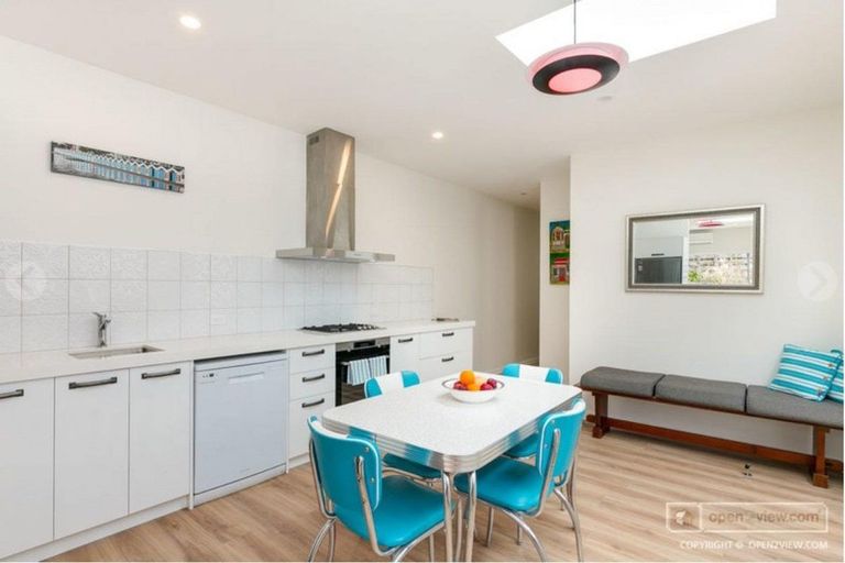 Photo of property in 79 Elizabeth Street, Mount Victoria, Wellington, 6011