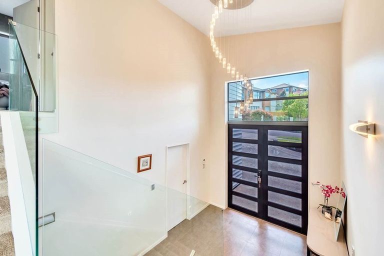 Photo of property in 14 Platinum Rise, Ranui, Auckland, 0612