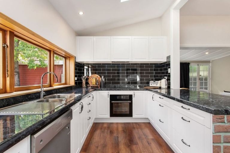 Photo of property in 77 Flockton Street, Mairehau, Christchurch, 8013