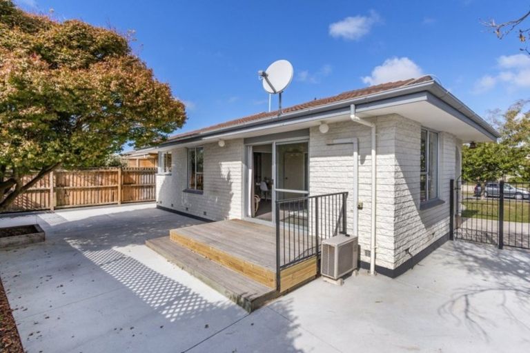 Photo of property in 88 Dunbarton Street, Redwood, Christchurch, 8051