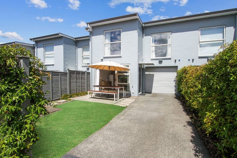 Photo of property in 7 Briddock Way, Swanson, Auckland, 0614
