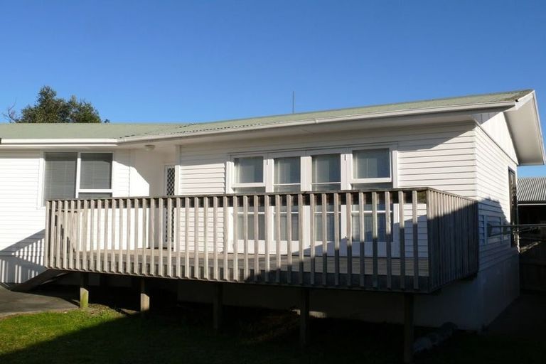 Photo of property in 20 Edgar Pearce Place, Howick, Auckland, 2014
