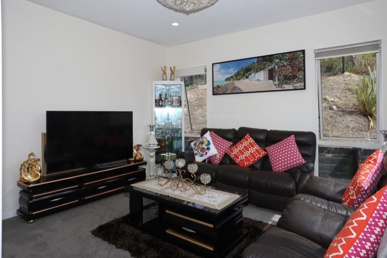 Photo of property in 11 Tirohanga Crescent, Stanmore Bay, Whangaparaoa, 0932