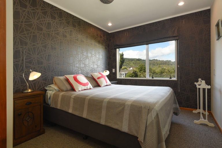 Photo of property in 33 Mckenzie Road, Owhata, Rotorua, 3010