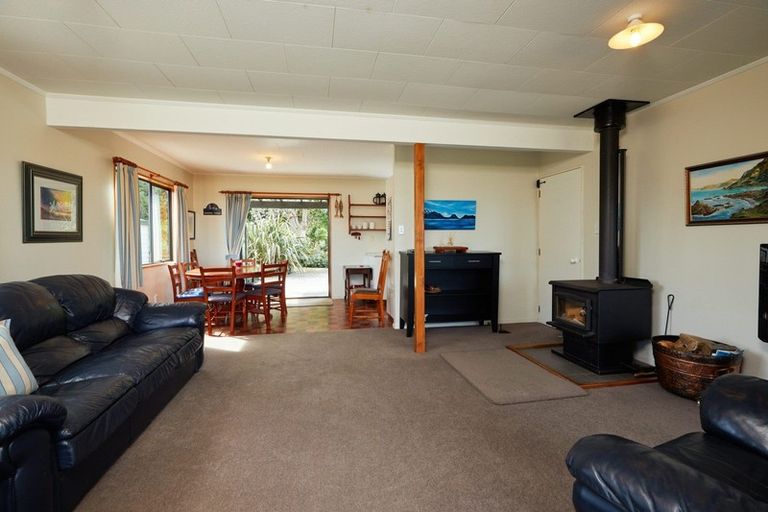 Photo of property in 40 Kotare Place, South Bay, Kaikoura, 7300