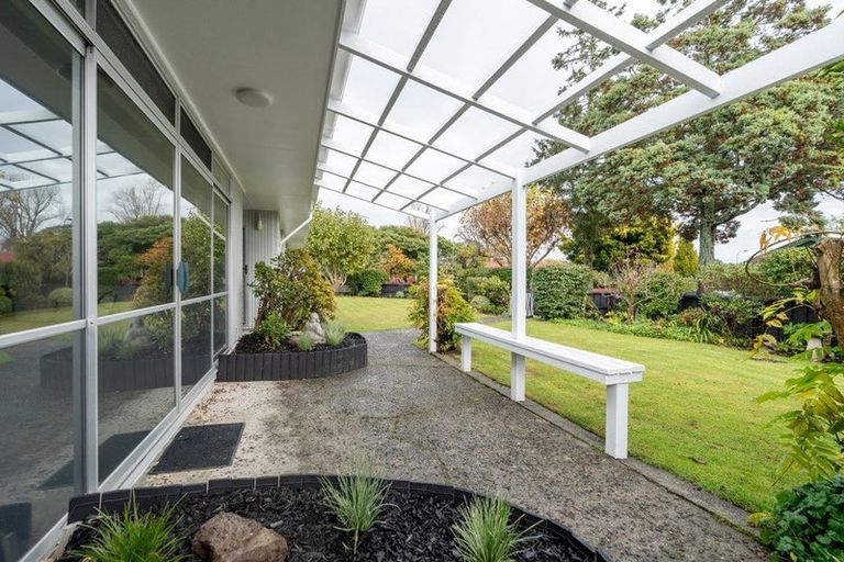 Photo of property in 2 Clements Crescent, Queenwood, Hamilton, 3210