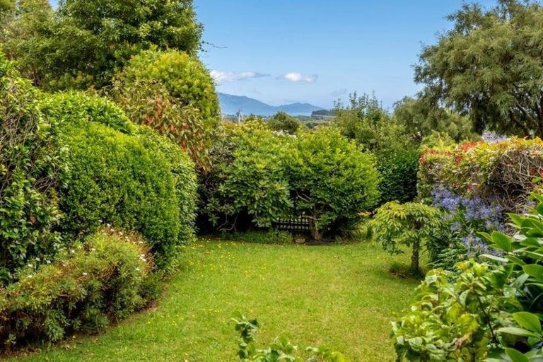 Photo of property in 88 Winara Avenue, Waikanae, 5036