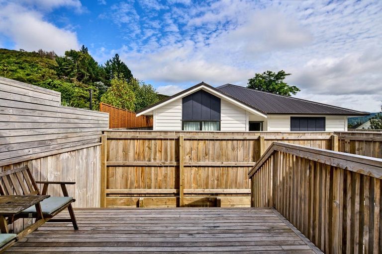 Photo of property in 18 Toomath Street, Naenae, Lower Hutt, 5011