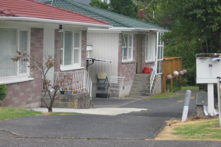 Photo of property in 1/26 Chartwell Avenue, Glenfield, Auckland, 0629