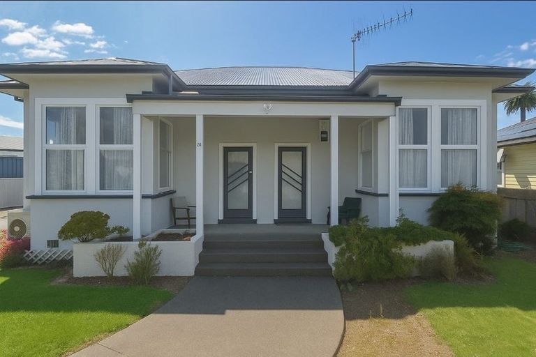 Photo of property in 35 Mcdonald Street, Napier South, Napier, 4110