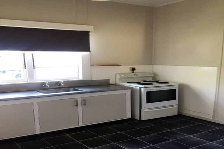 Photo of property in 1100 Karamu Road North, Mayfair, Hastings, 4122