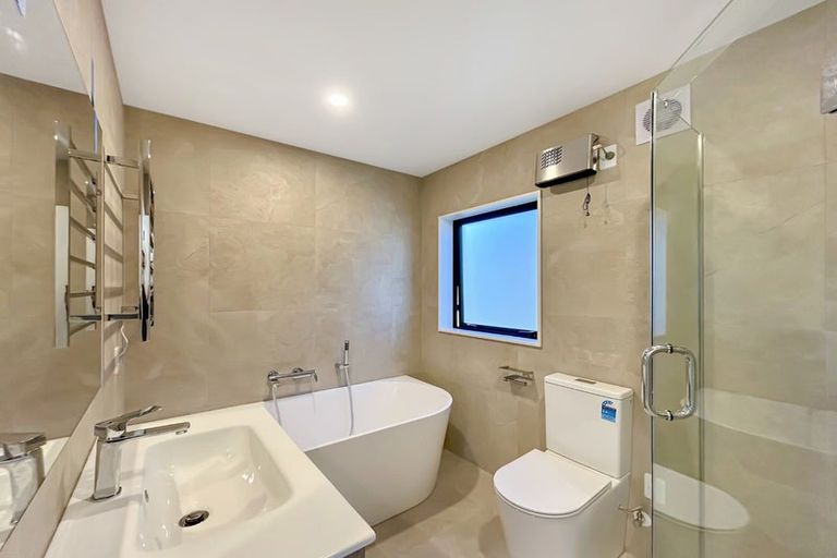 Photo of property in 38 Astoria Place, Northpark, Auckland, 2013