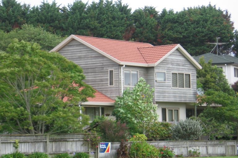 Photo of property in 24 Ponderosa Drive, Oteha, Auckland, 0632