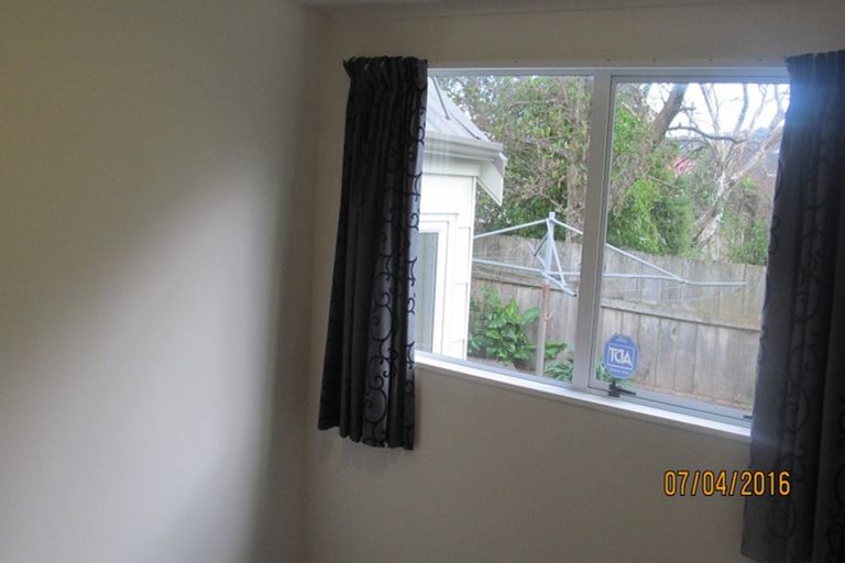 Photo of property in 2/17 Fitzherbert, Alicetown, Lower Hutt, 5010