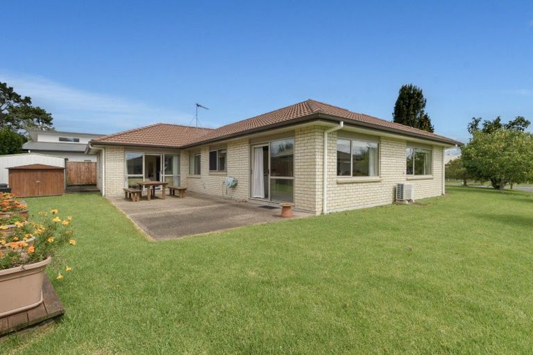 Photo of property in 15 Teal Place, Pyes Pa, Tauranga, 3112