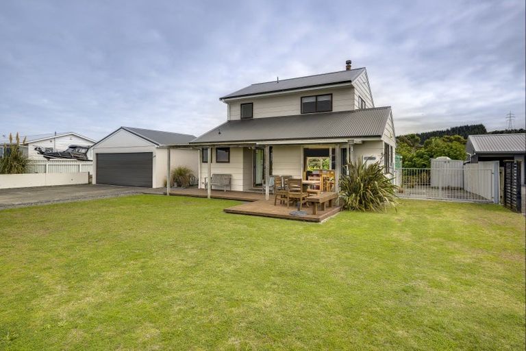 Photo of property in 163 Whirinaki Road, Eskdale, Napier, 4182