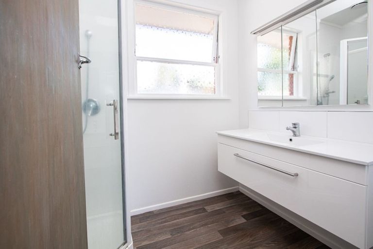 Photo of property in 19 Eton Drive, Hillcrest, Hamilton, 3216