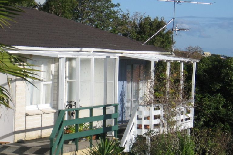 Photo of property in 2/2 Pine Terrace, Howick, Auckland, 2014