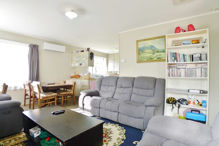 Photo of property in 4173 Great North Road, Glen Eden, Auckland, 0602