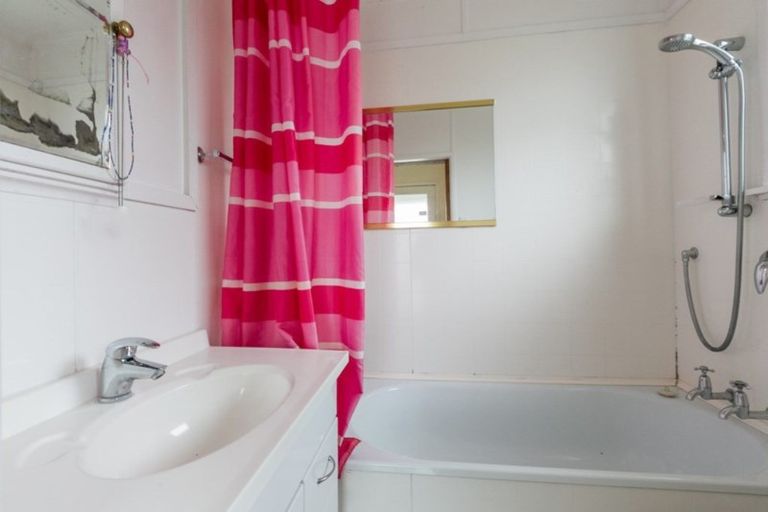 Photo of property in 26a Merton Crescent, Pirimai, Napier, 4112