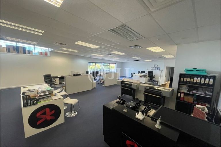 Photo of property in 7 Cooladerry Place, Rosehill, Papakura, 2113