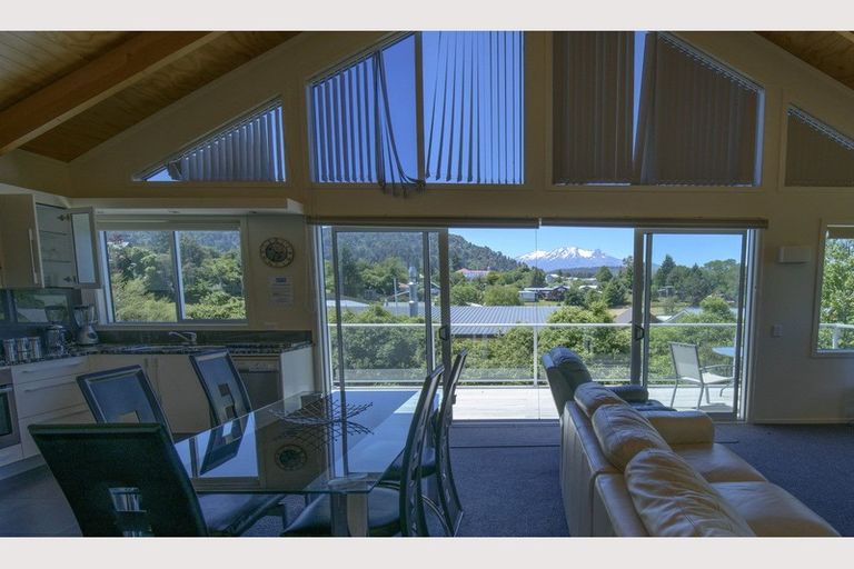 Photo of property in 2 Kowhai Way, Ohakune, 4625