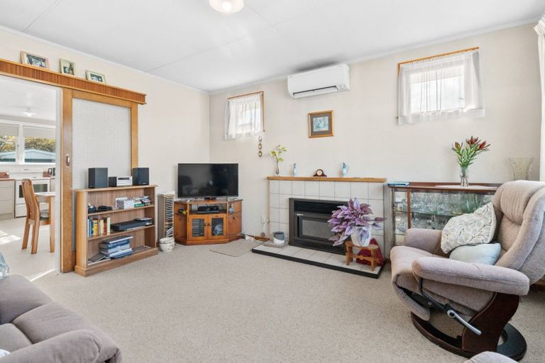 Photo of property in 9 Madden Place, Solway, Masterton, 5810