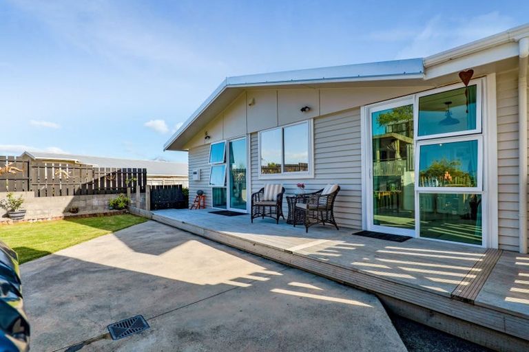 Photo of property in 19 Clearmont Crescent, Blagdon, New Plymouth, 4310