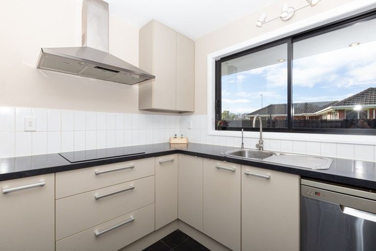 Photo of property in 92 Sparks Road, Hoon Hay, Christchurch, 8025