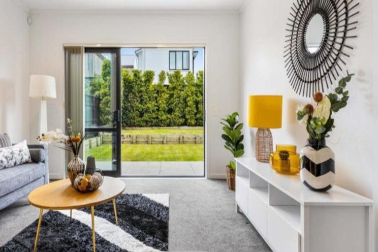 Photo of property in 21 Flounder Road, Hobsonville, Auckland, 0616